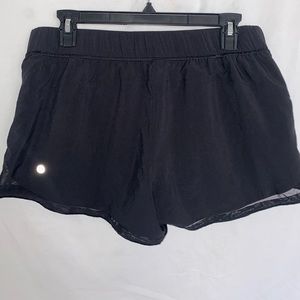 Lululemon Hotty Hot shorts reversible